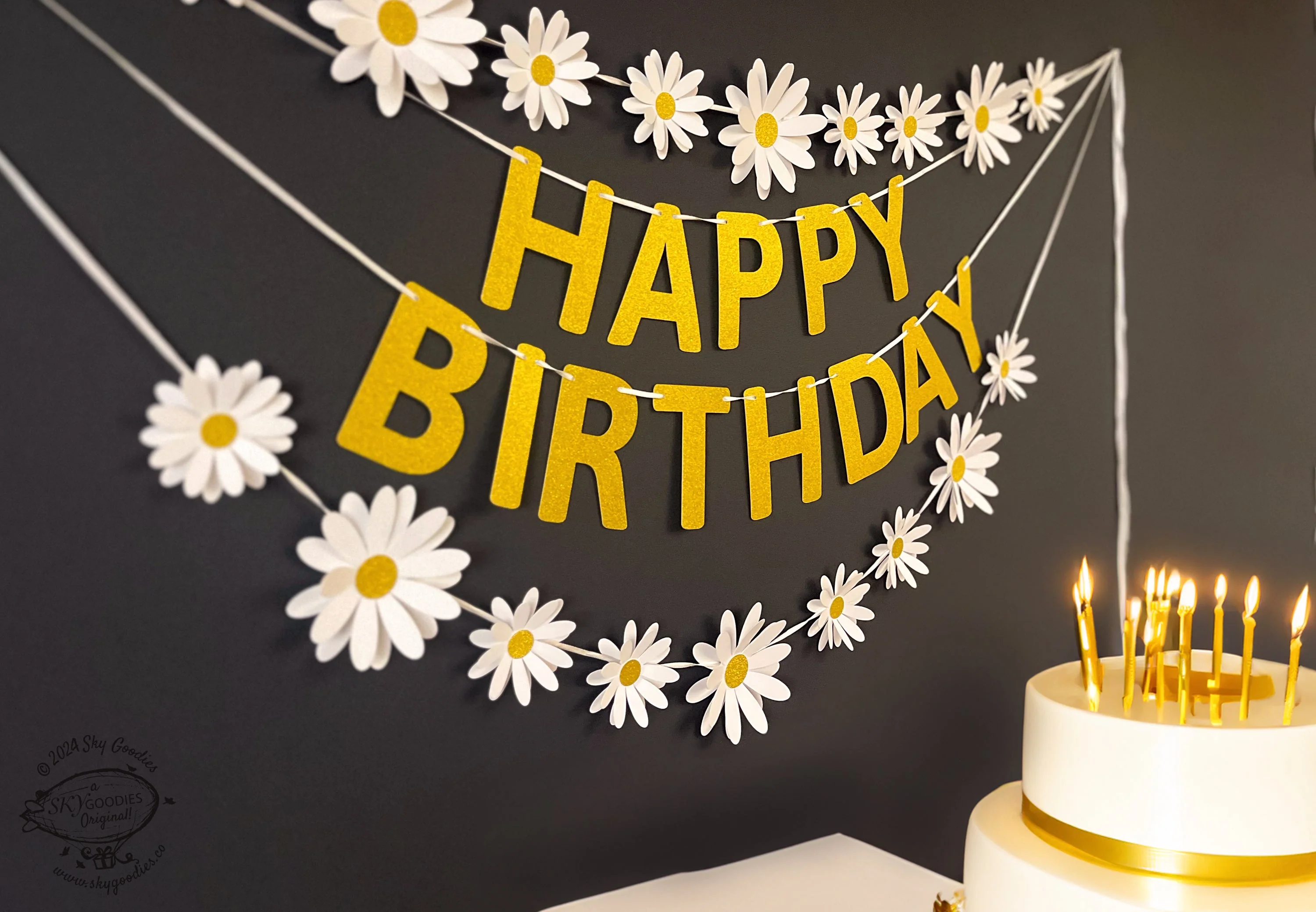 White Daisy and Happy Birthday Paper Party Decor - Image 3