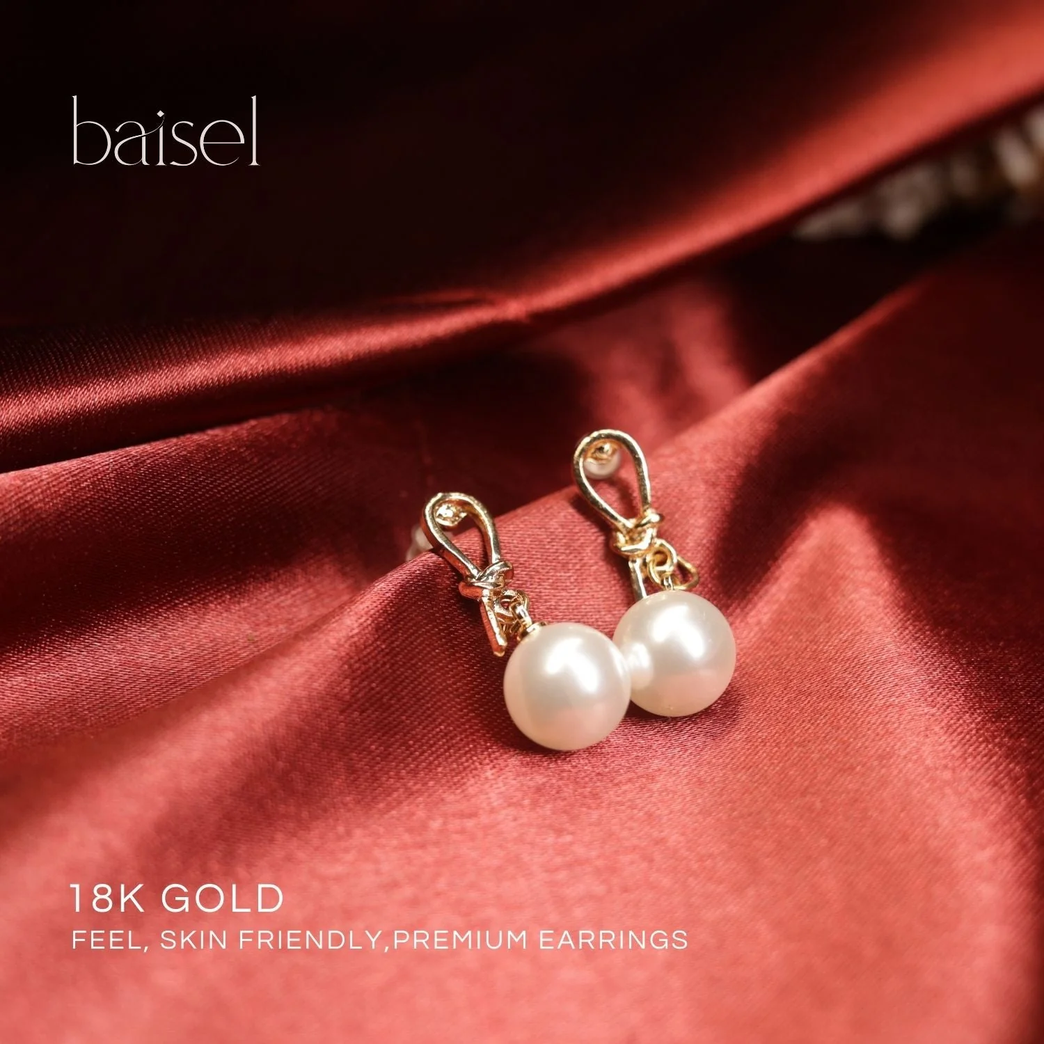 White Pearl set earrings - Image 4