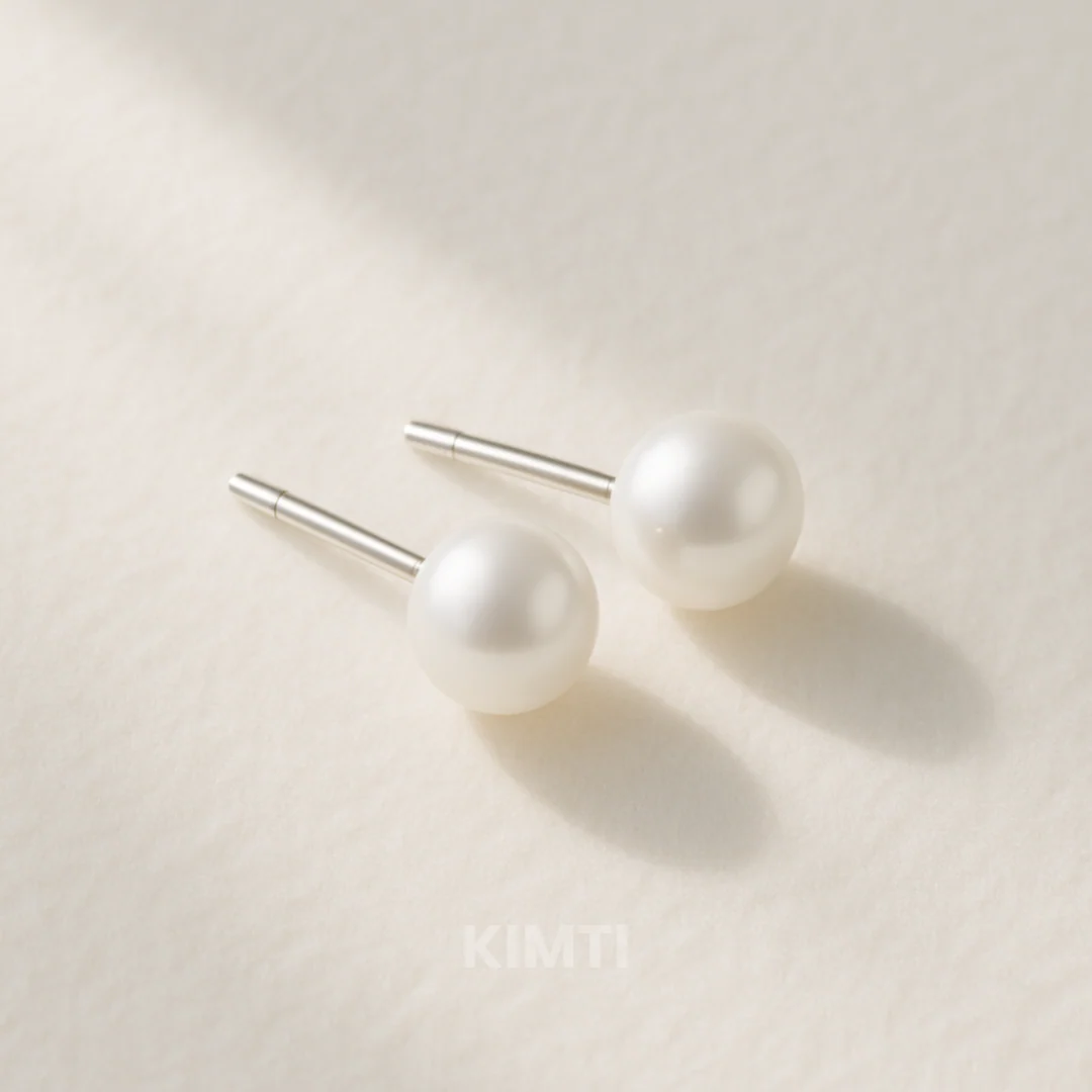 White Pearl Studs Earring