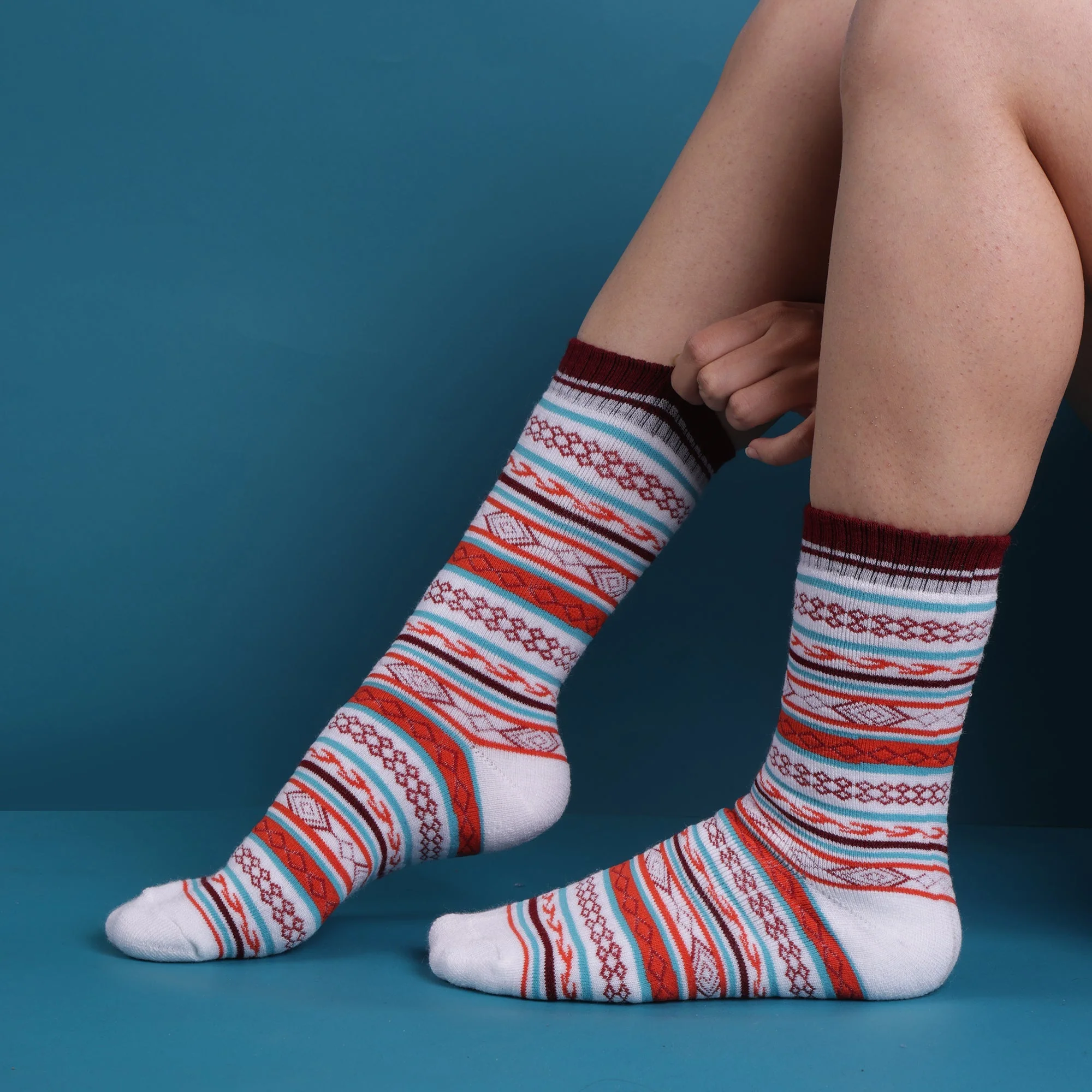 WHITE/RED- MULTICOLOR WOOLEN EDITION - Image 2