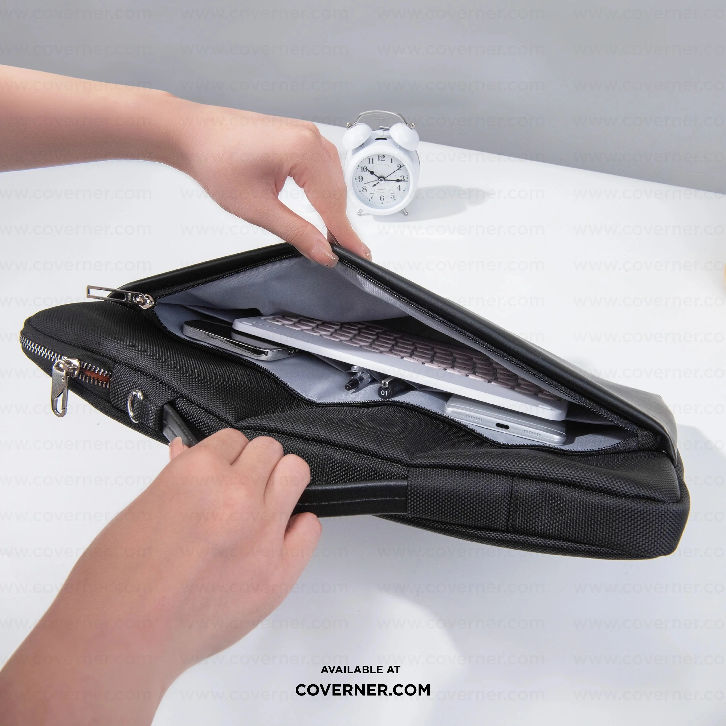 WiWU Hali Sleeve – Water-Resistant Carry Case for 14-Inch Laptops & Tablets | Faux Fur Lining + Shock Buffer | Coverner India - Image 3