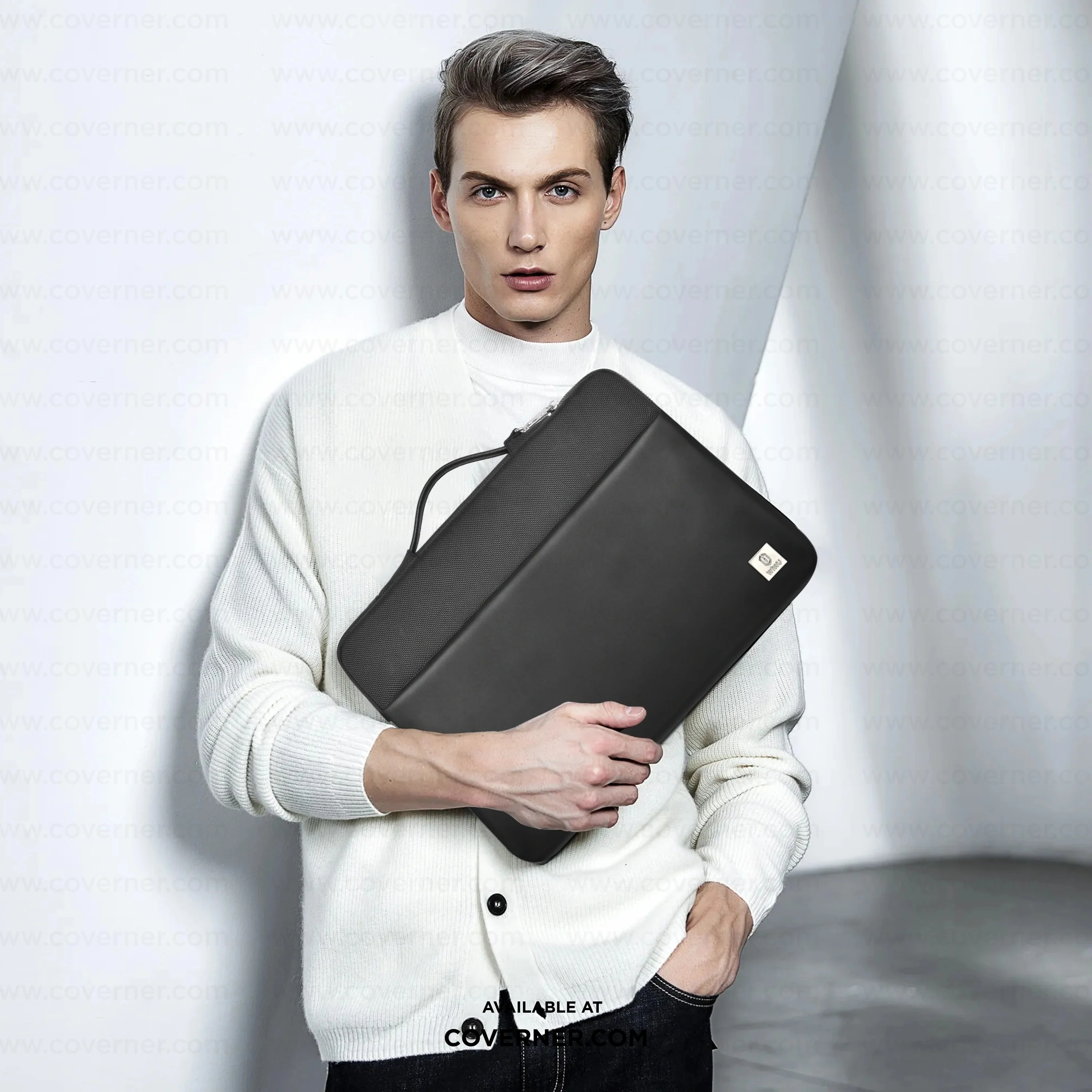 WiWU Hali Sleeve – Water-Resistant Carry Case for 14-Inch Laptops & Tablets | Faux Fur Lining + Shock Buffer | Coverner India - Image 6