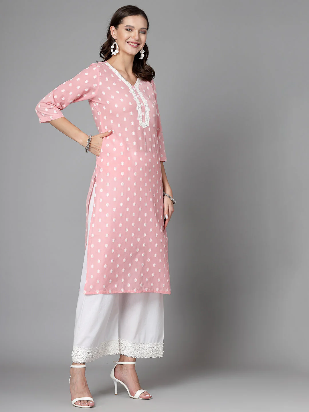 Women Baby Pink Cotton Dobby Kurta With Lace - Image 2