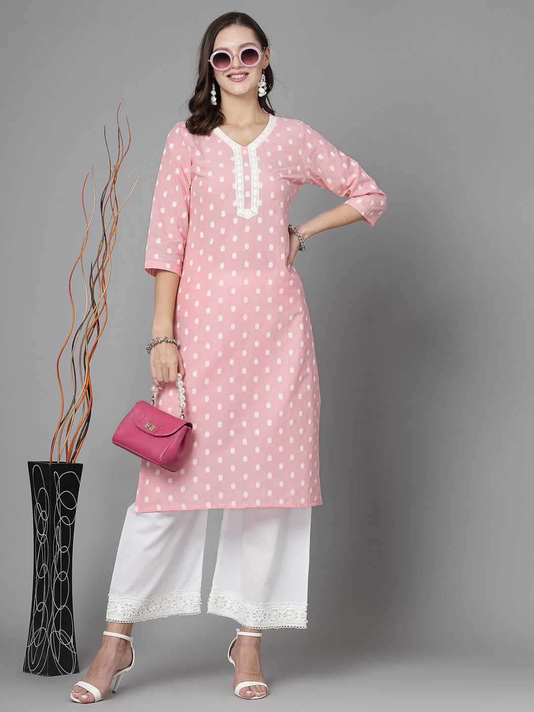 Women Baby Pink Cotton Dobby Kurta With Lace - Image 6
