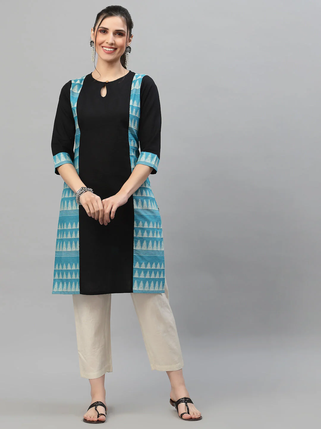 Women Black & Blue Jacquard Cotton Kurta - Image 3
