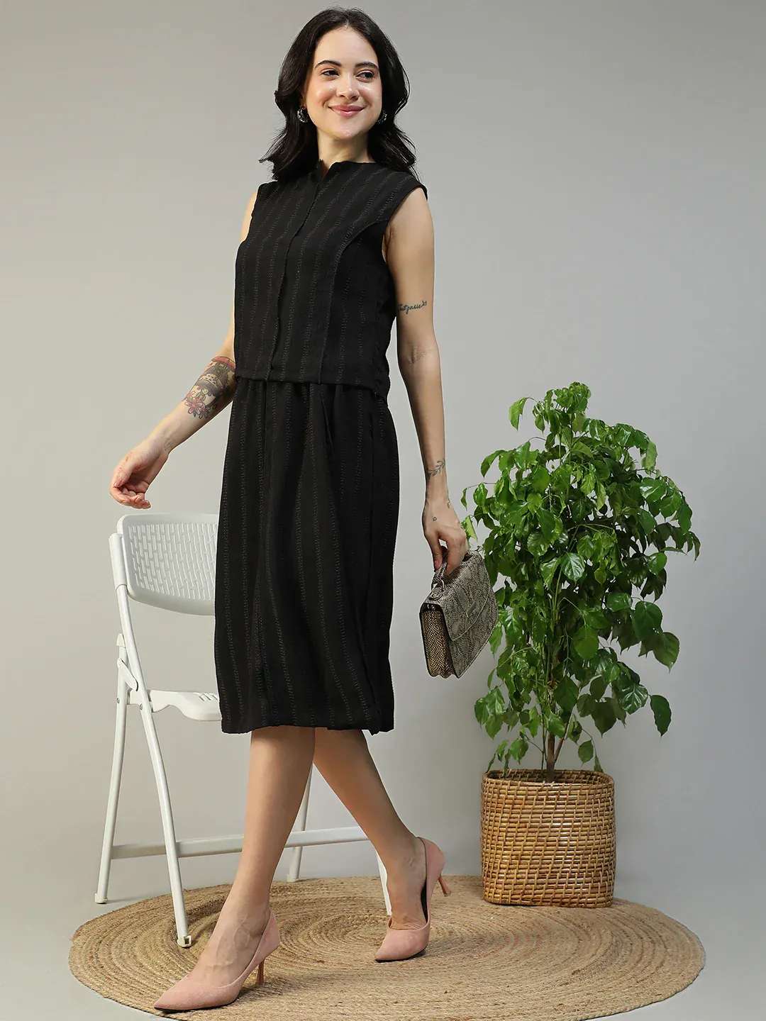 Women Black Stripe Sleeveless Top & Knee-Length Skirt Co-Ord Set - Image 7