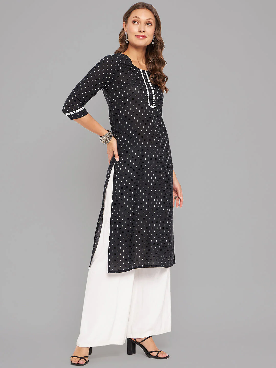 Women Black Woven Design Kurta With Lace - Image 4
