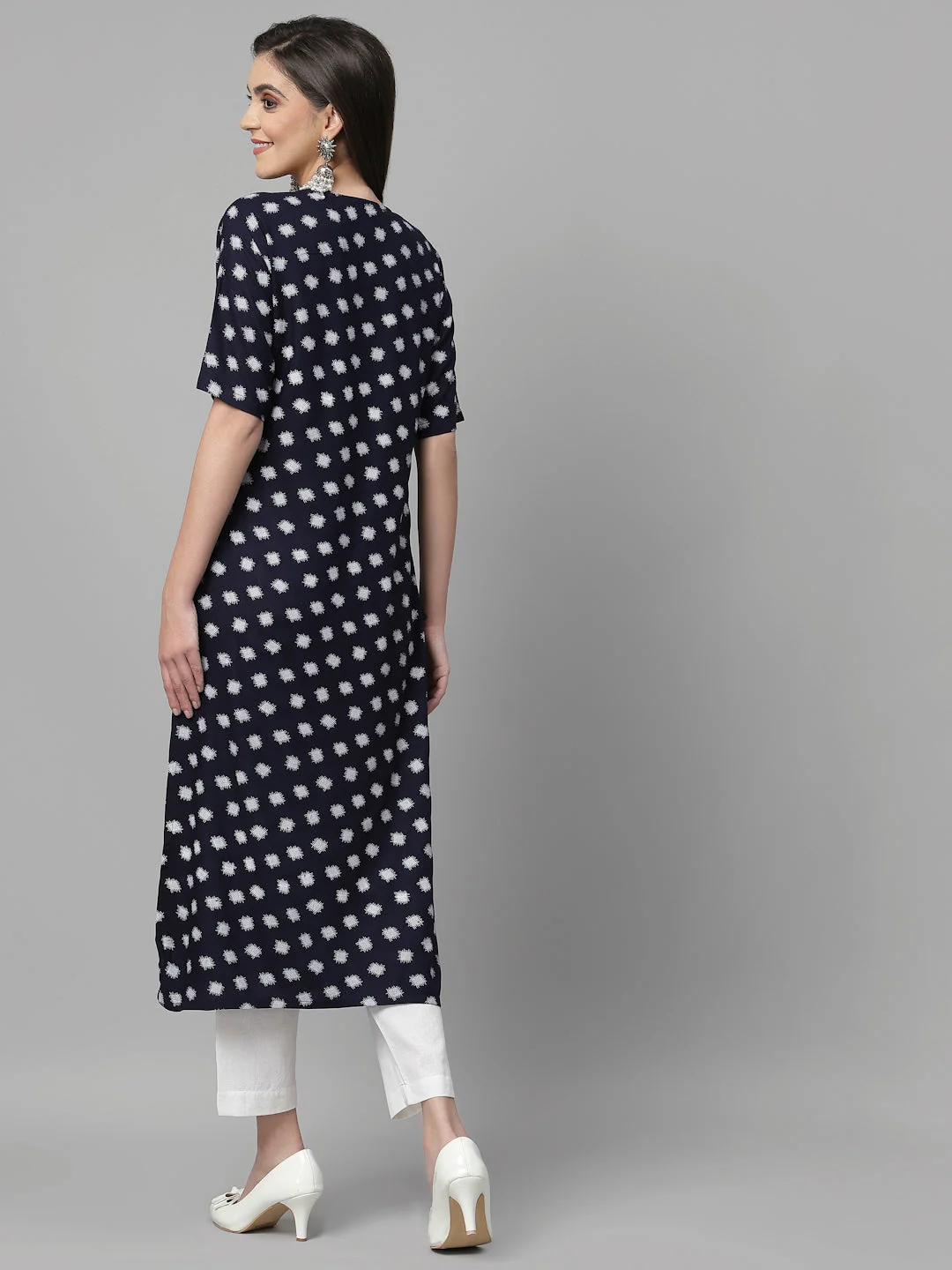 Women Blue Abstract Print Straight Kurta - Image 3