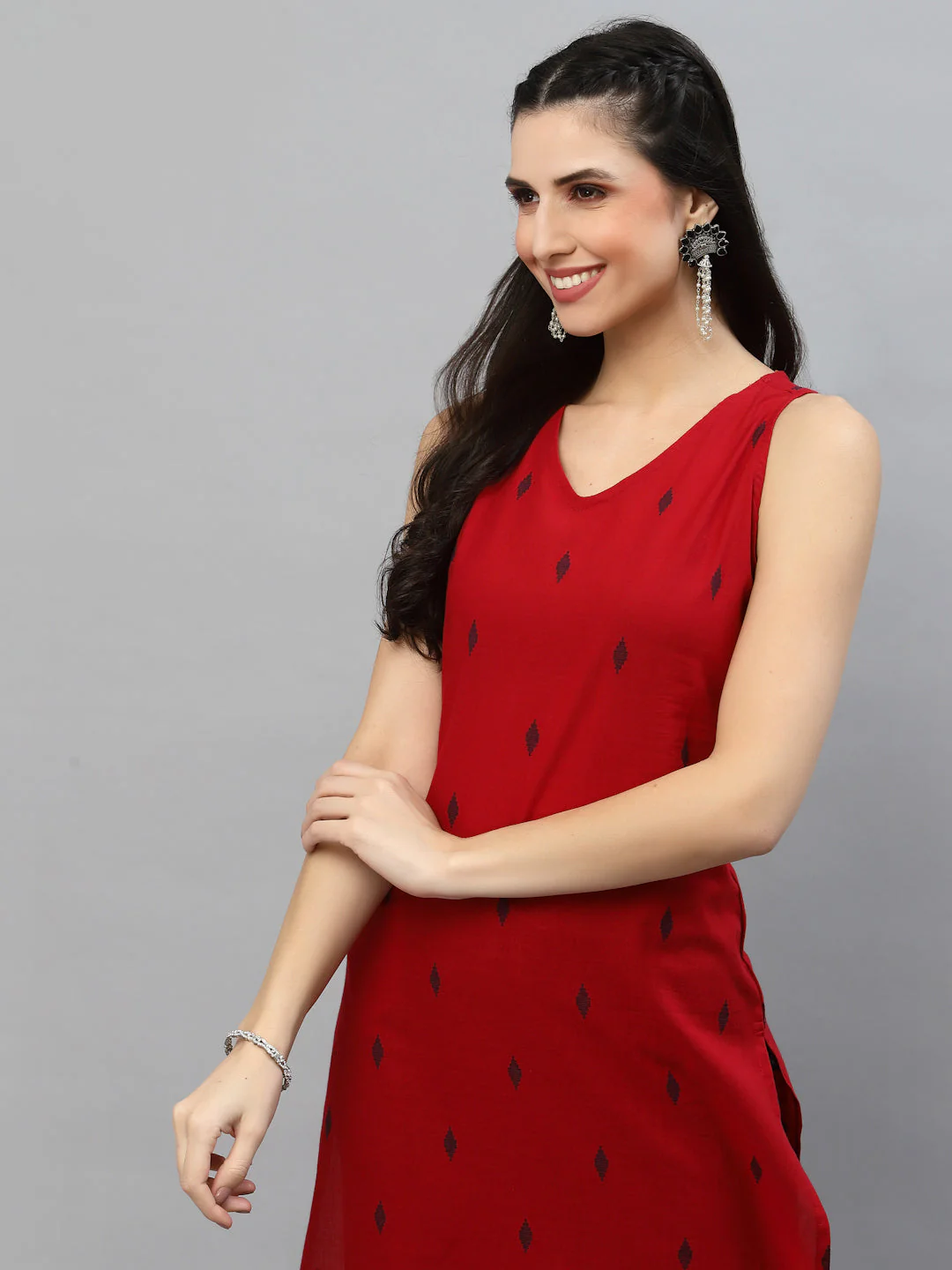 Women Dobby Woven Design Sleeveless Kurta - Image 5