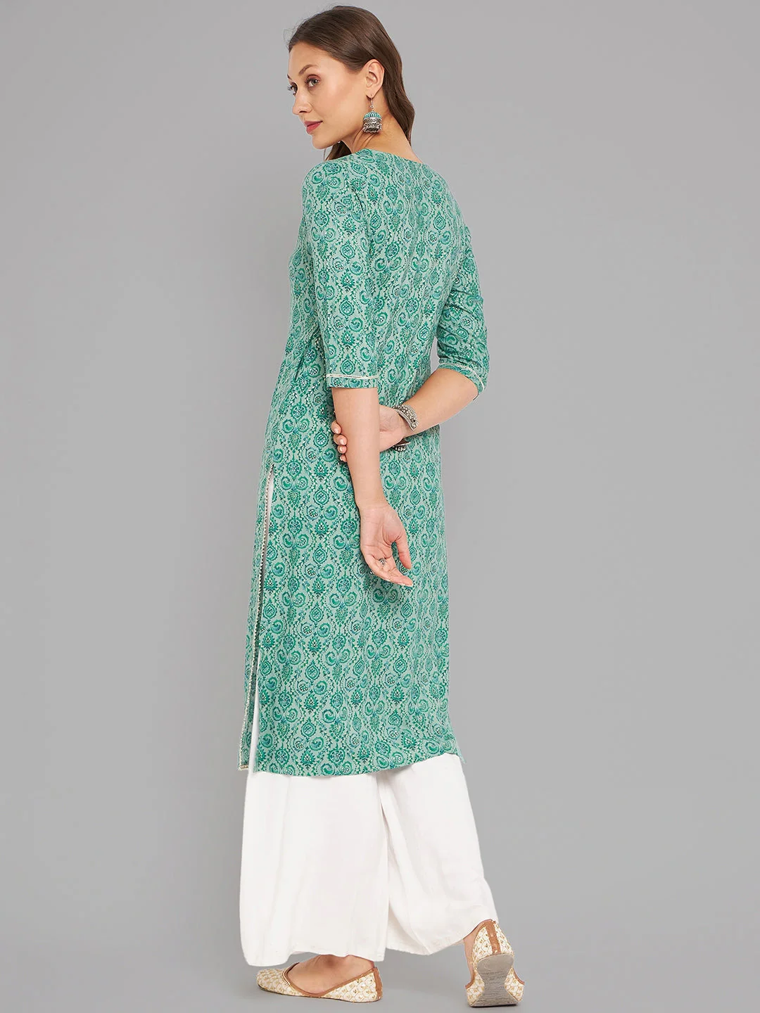 Women Green Kurta With Lace - Image 5