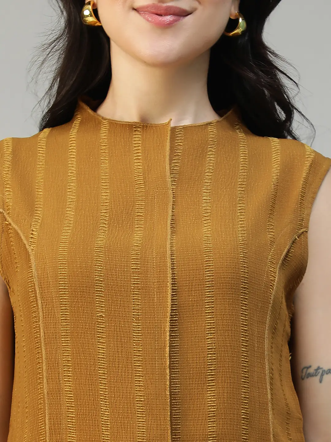 Women Mustard Stripe Sleeveless Top & Knee-Length Skirt Co-Ord Set - Image 2