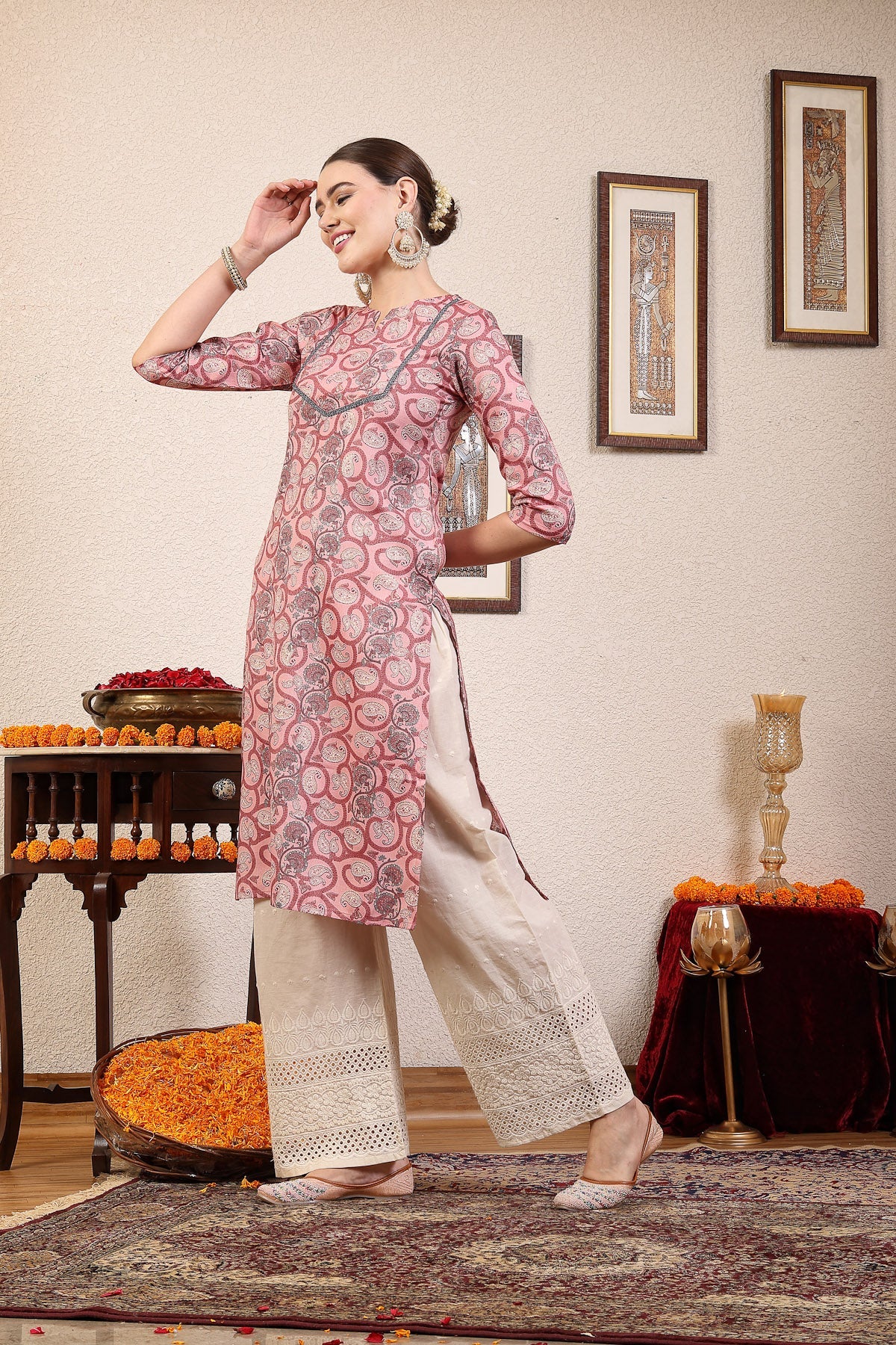 Women Pink Printed Straight Kurta - Image 3