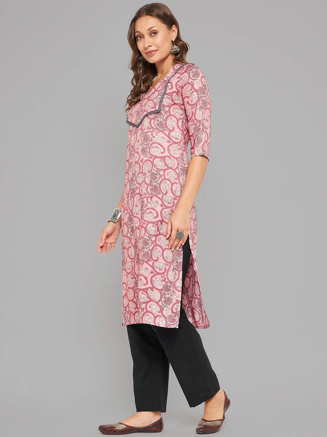 Women Pink Printed Straight Kurta - Image 8