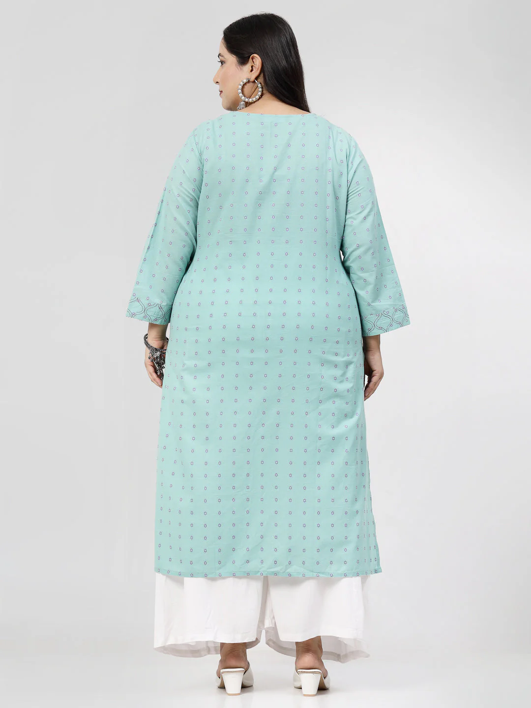 Women Plus Size Sea Green Kurta With Embroidered Yoke - Image 5