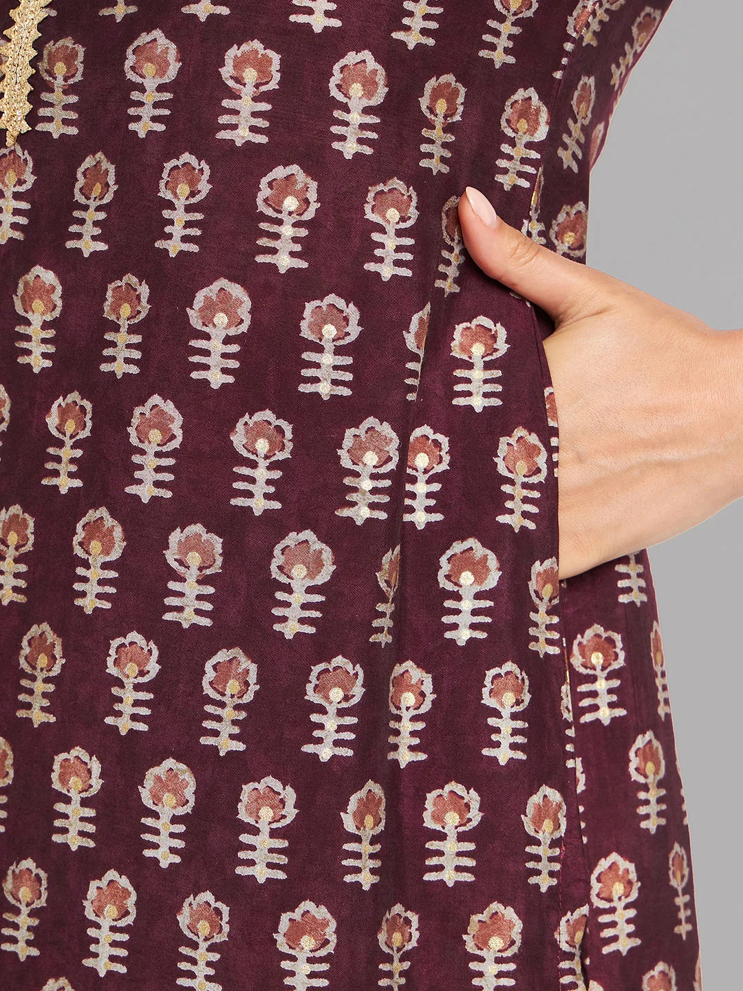 Women Purple Printed Kurta With Lace - Image 5