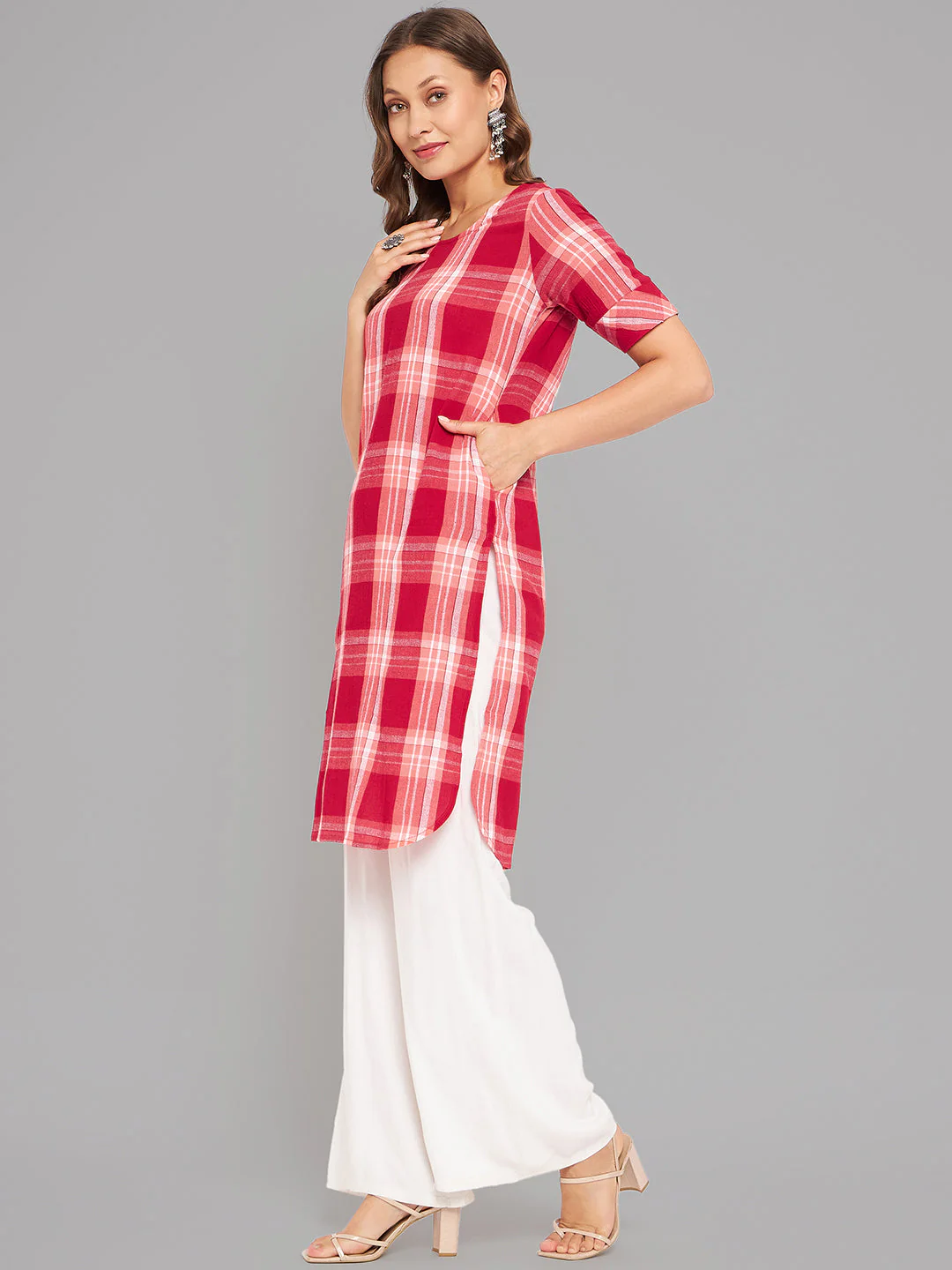Women Red Checkered Kurta - Image 3