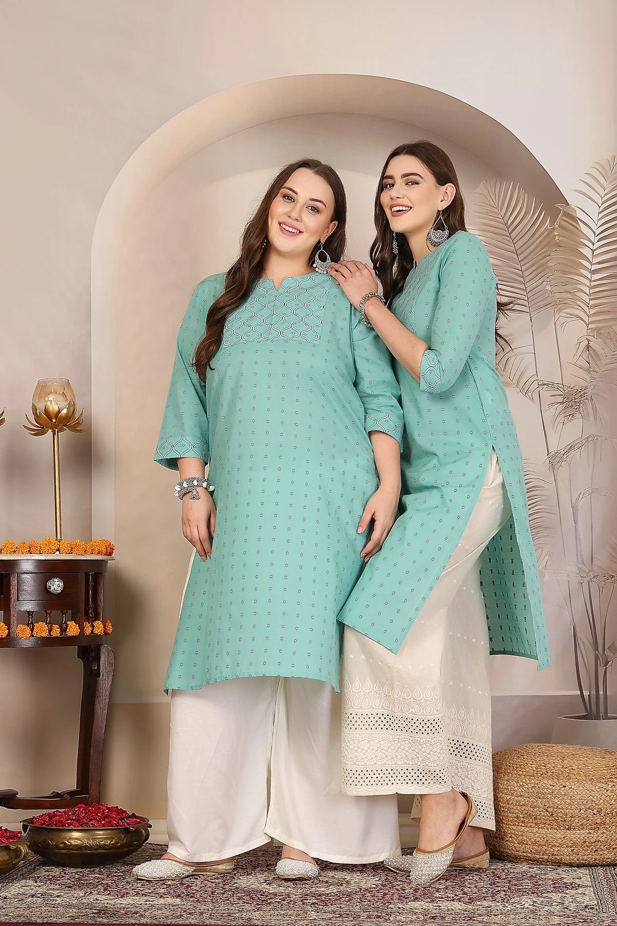 Women Sea Green Kurta With Embroidered Yoke - Image 8