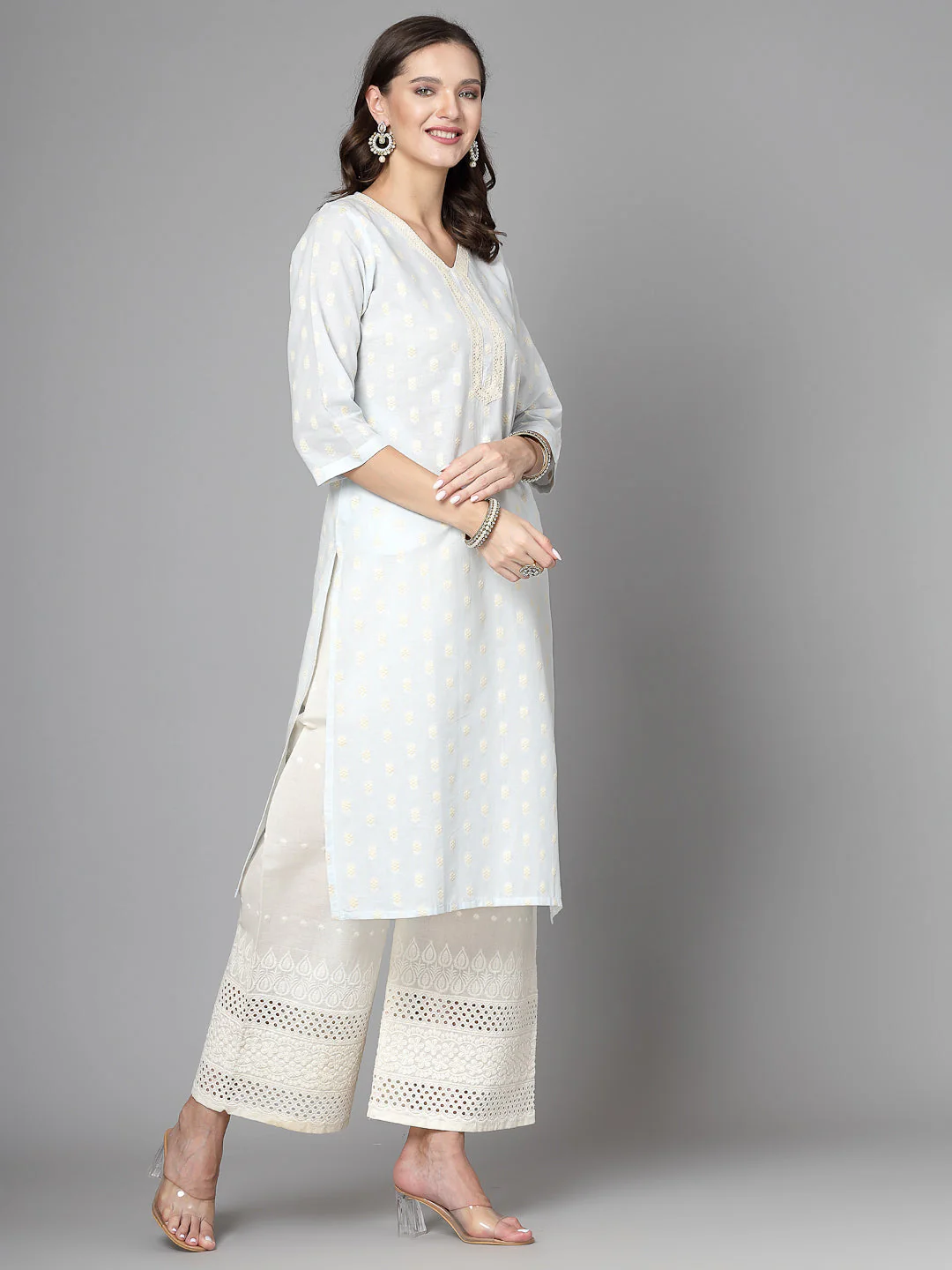 Women Sky Blue Cotton Dobby Kurta With Lace - Image 4