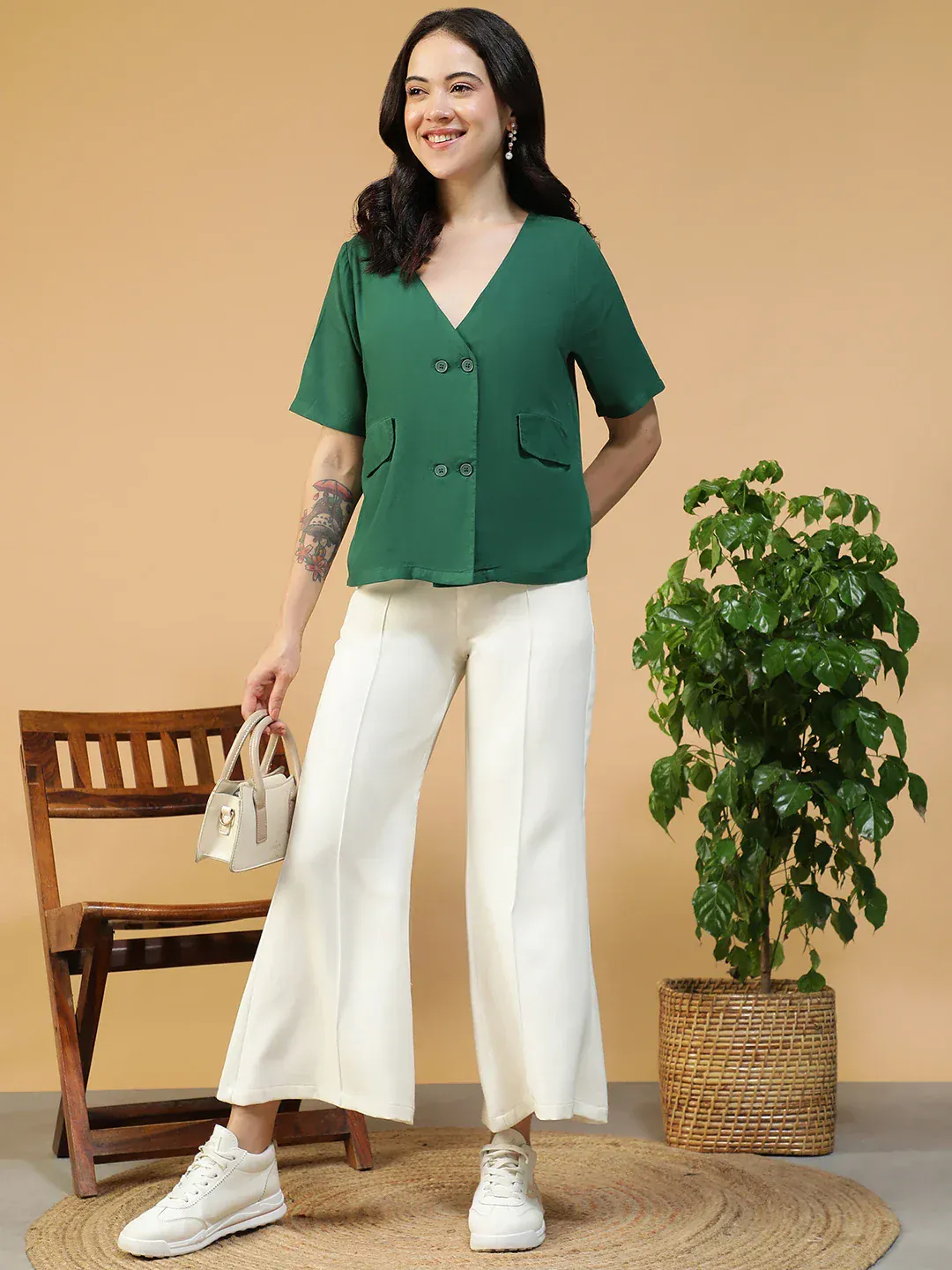 Women Solid Green V-Neck Button Down Top With Front Pockets