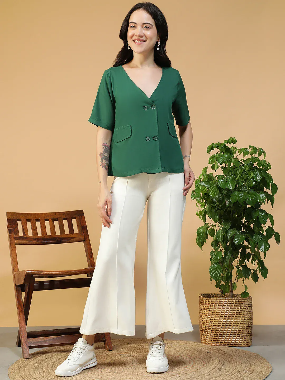 Women Solid Green V-Neck Button Down Top With Front Pockets - Image 7