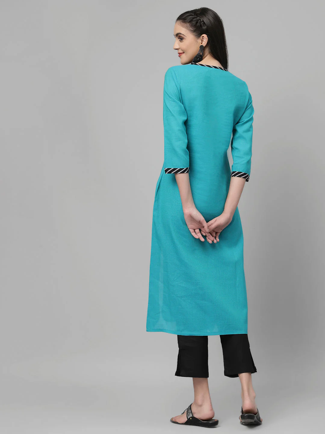 Women Terquoise Front Slit Kurta - Image 3