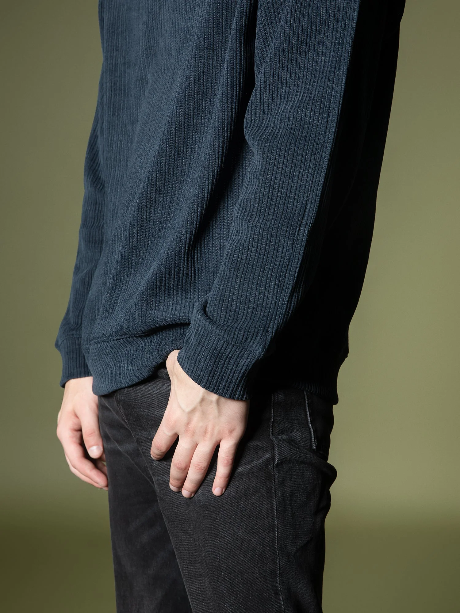 Woven texture sweatshirt - Image 4