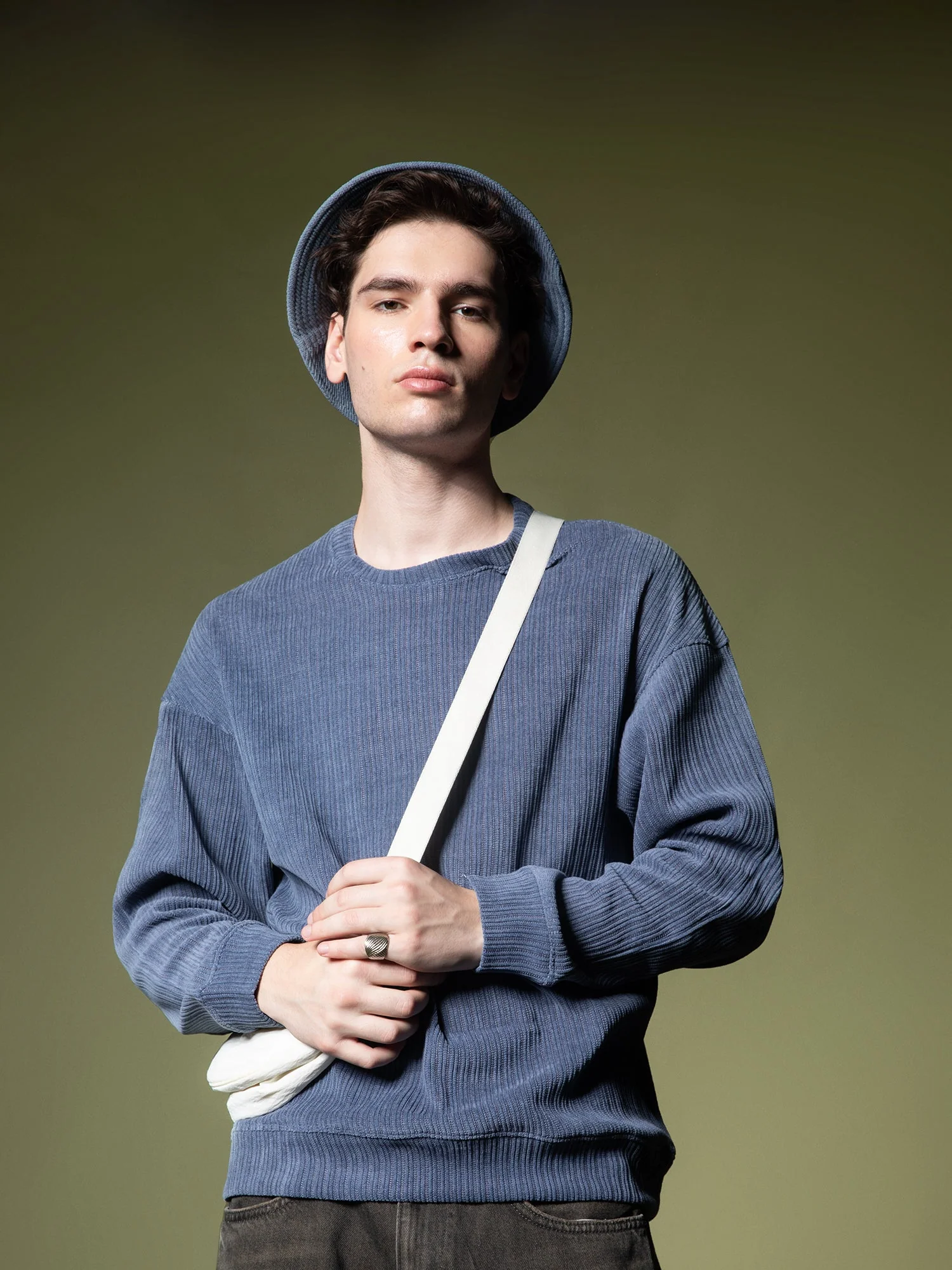 Woven texture sweatshirt - Image 11