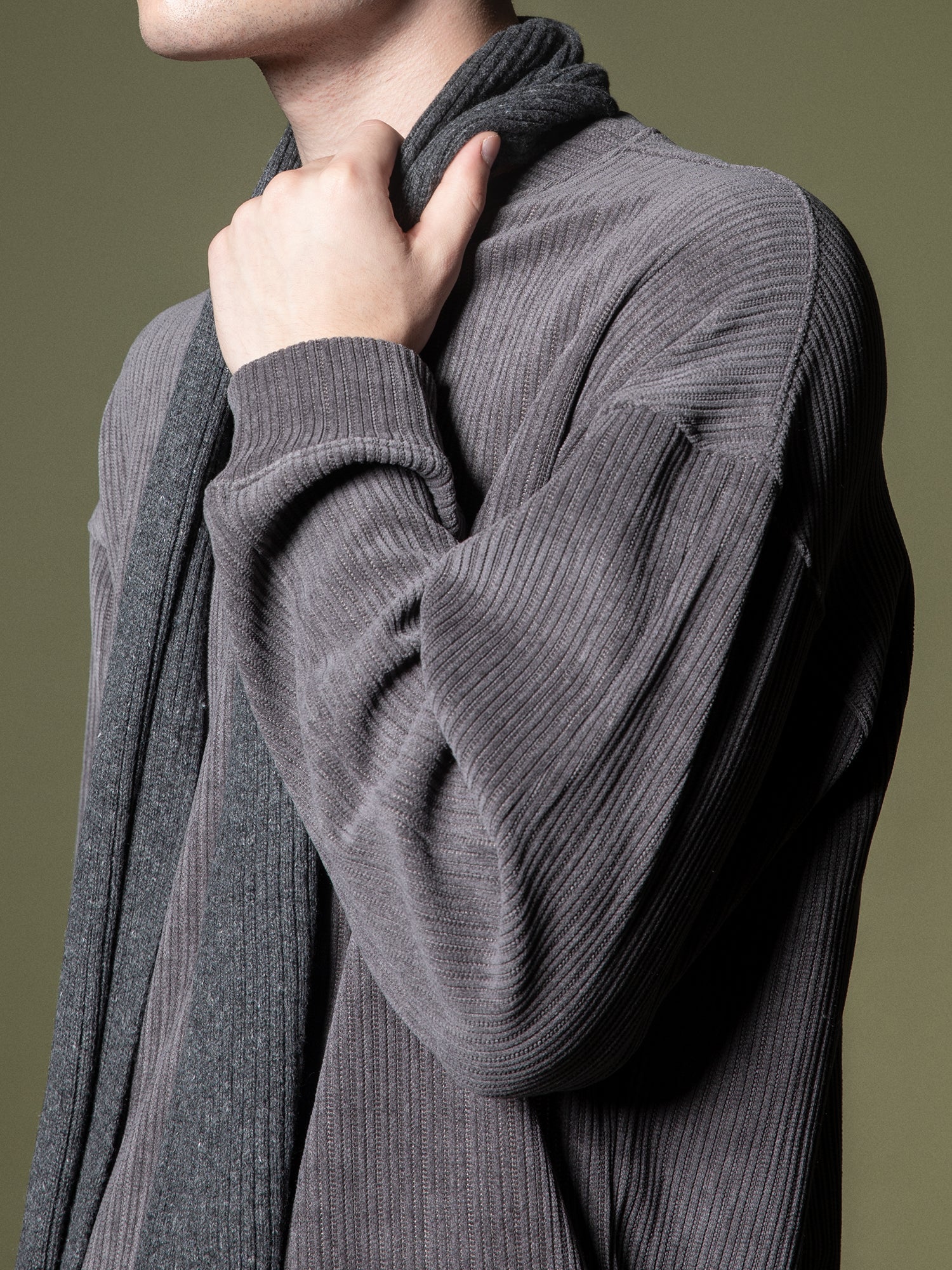 Woven texture sweatshirt - Image 25