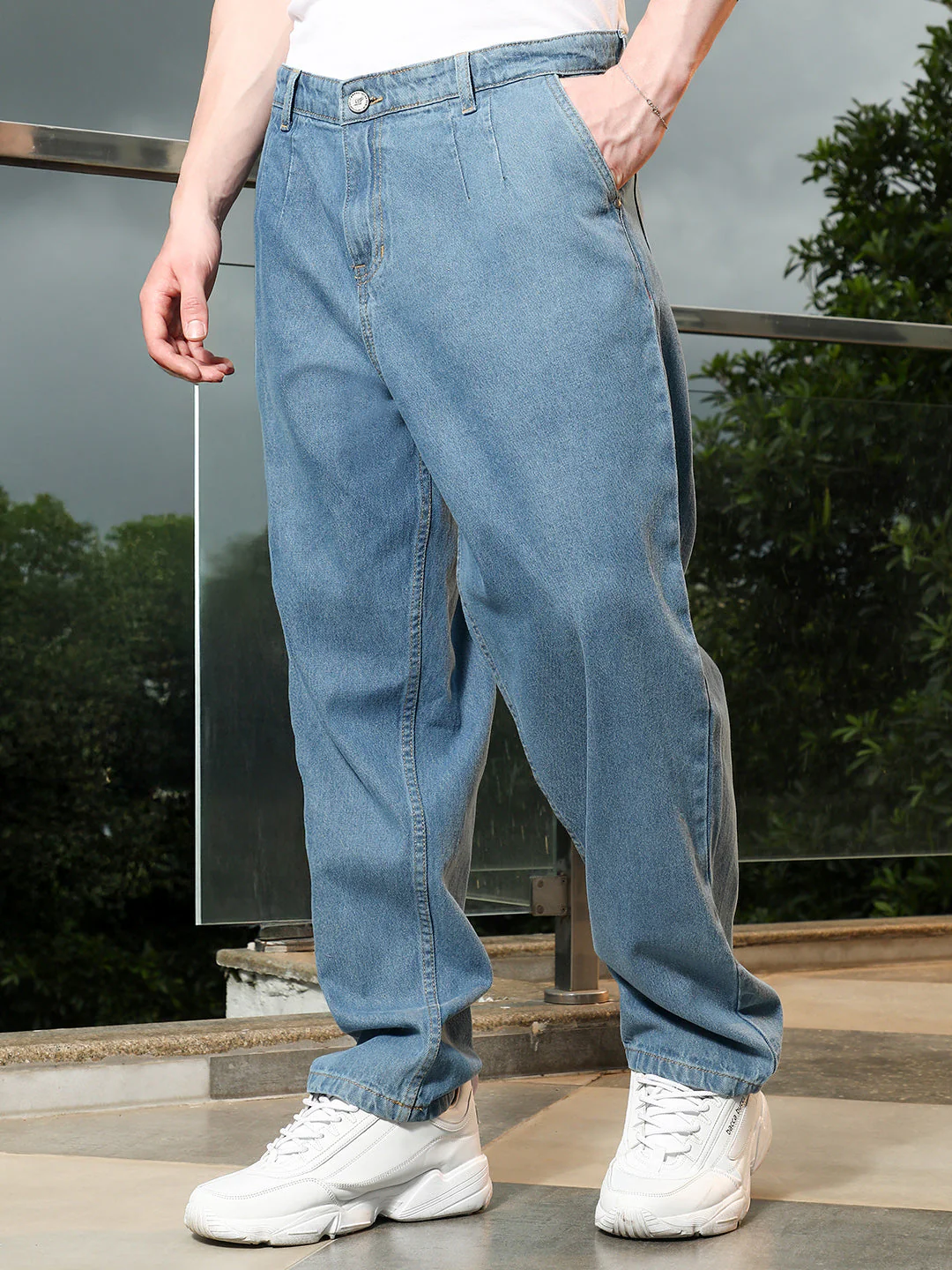 XYNG Classic Blue Jeans - Image 3