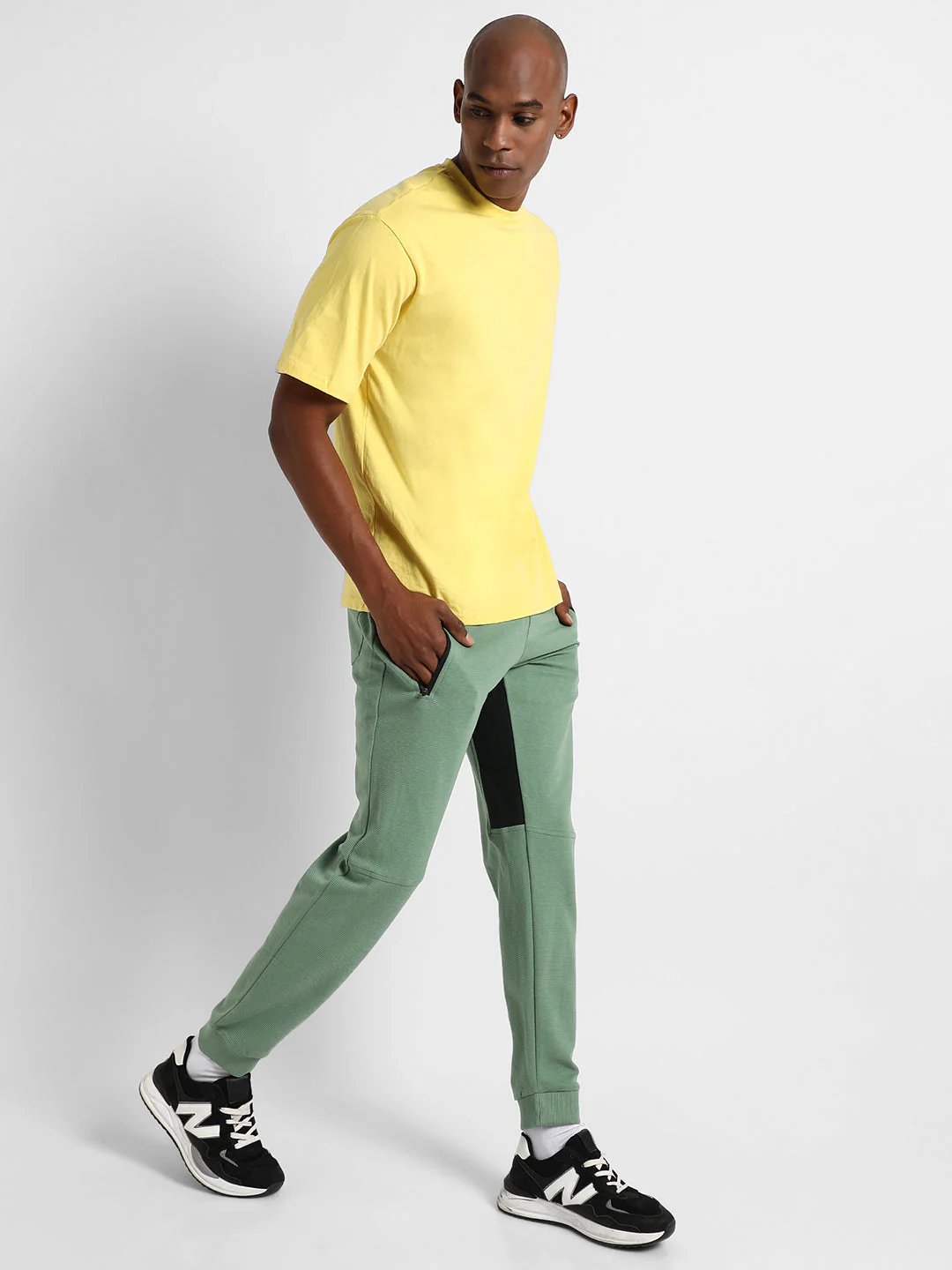 XYNG Solid Joggers - Image 5