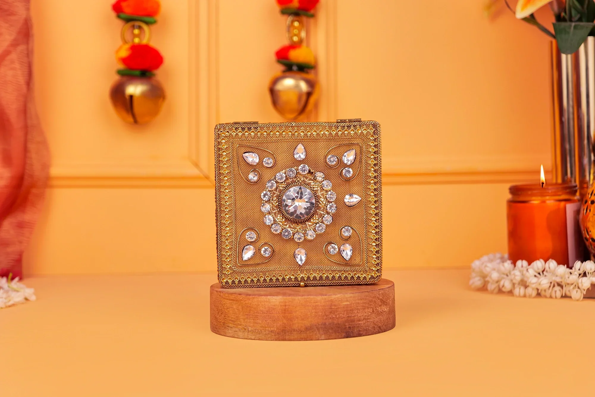 Zarina Box - Image 4