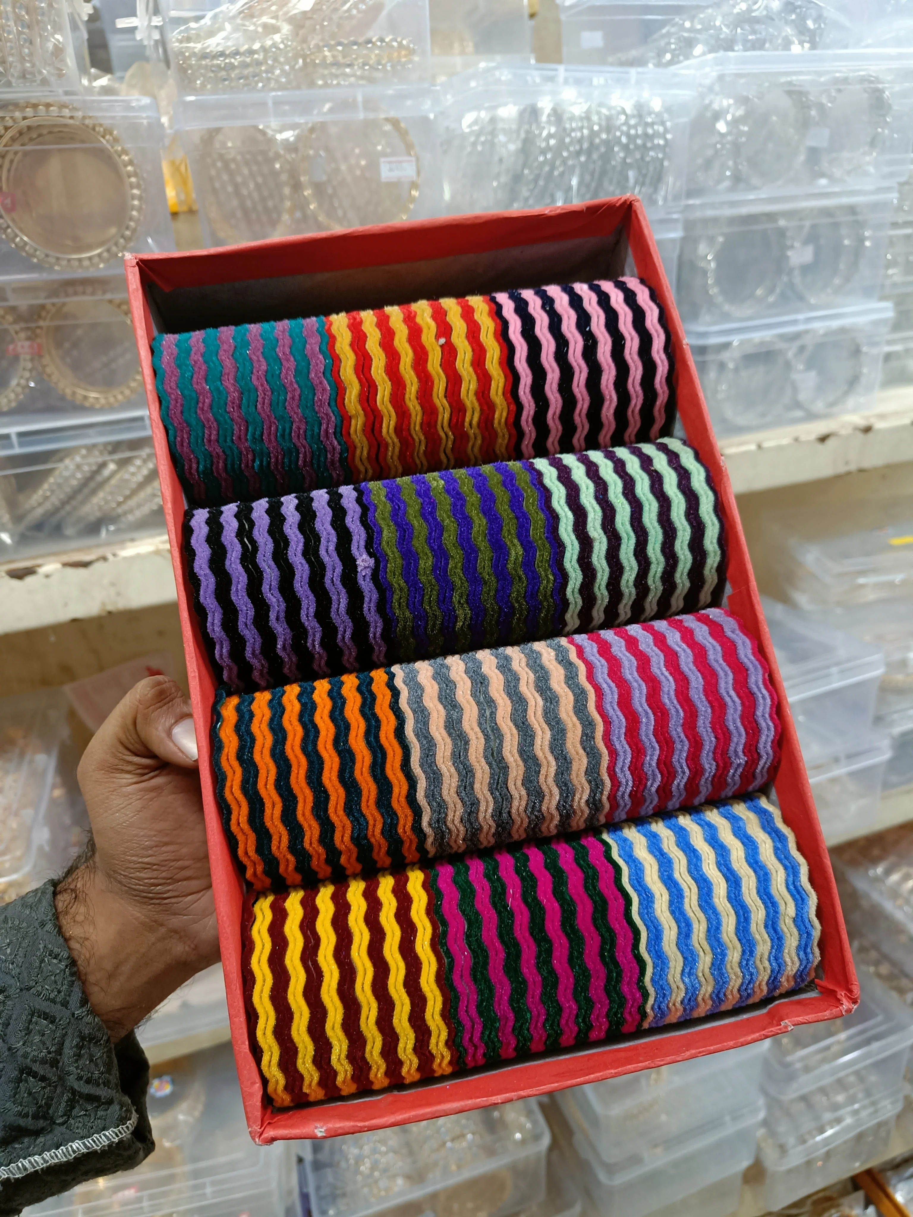 ZIG BANGLES - Image 2